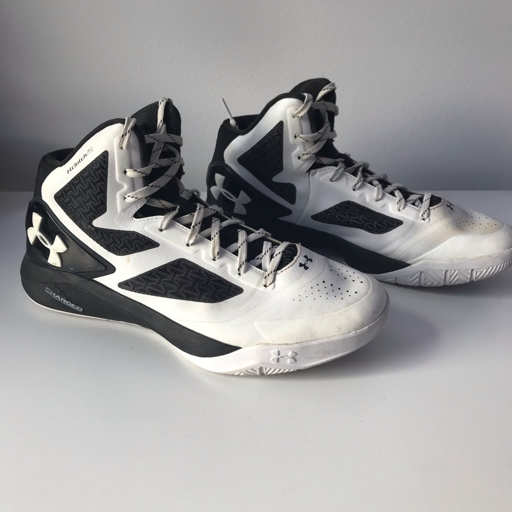 Under Armour Clutch Fit Basketball Shoes